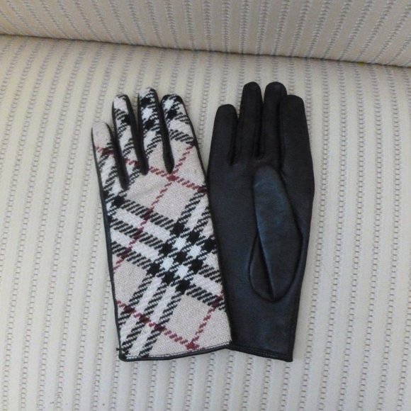 Burberry Wool and Leather House Check Gloves - Picture 2 of 5